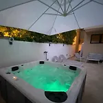 Alojamento de Acomodação e Pequeno-almoço Loasi Room&relax
