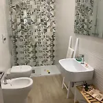 Alojamento de Acomodação e Pequeno-almoço Loasi Room&relax Lecce
